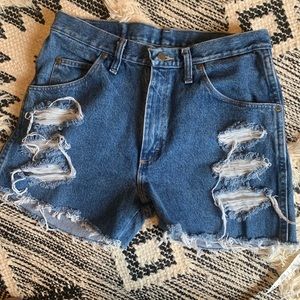 Wrangler Mom Short